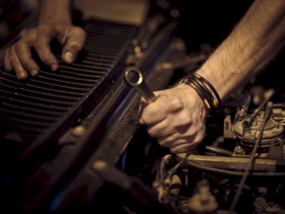 Automobile Repair Workshop & Car Servicing Garage